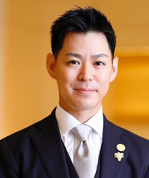 井黒 卓 氏